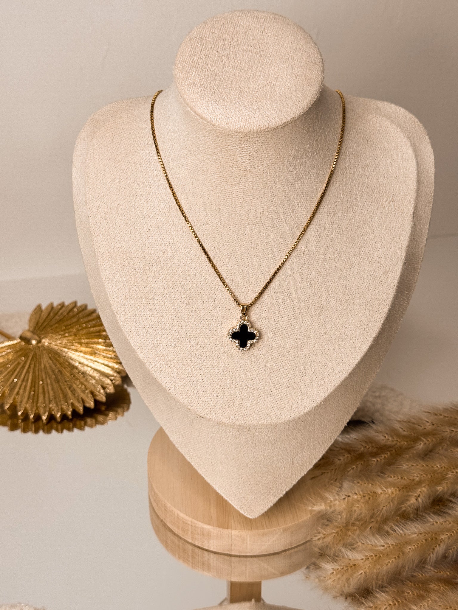 Náhrdelník Chloe Black